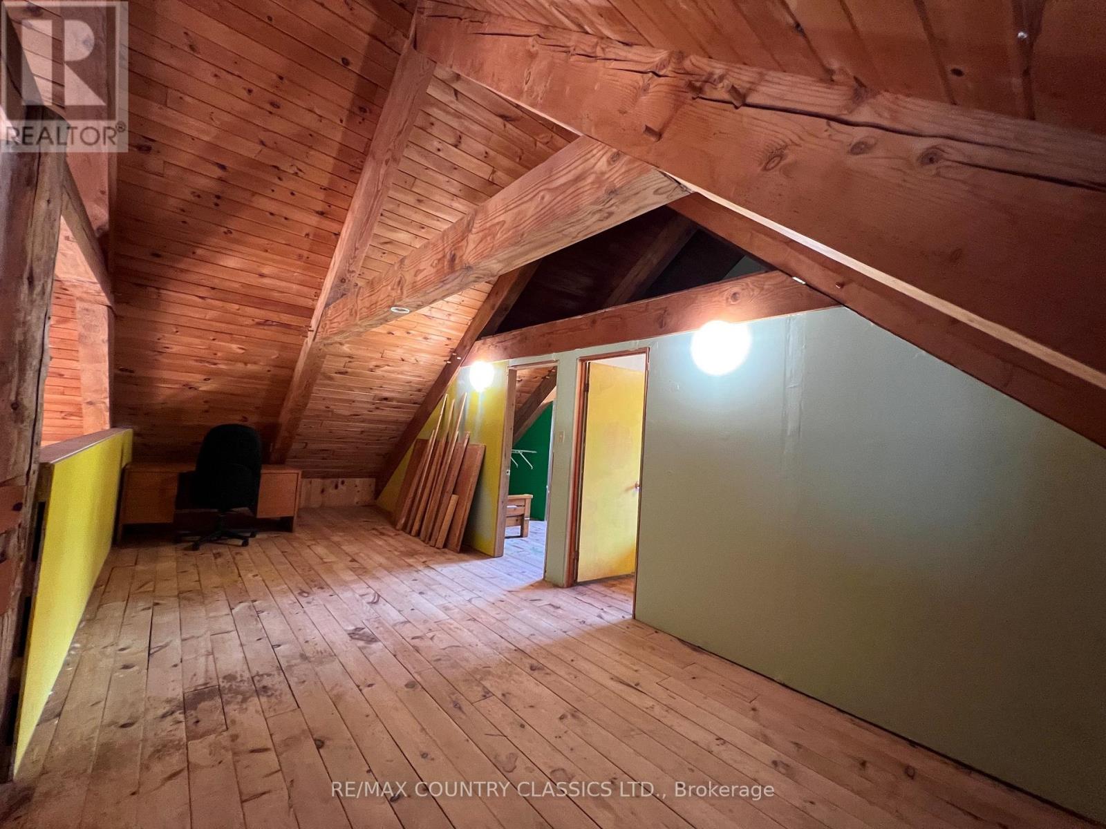 1083 Upper Turriff Road, Bancroft (Dungannon Ward), Ontario  K0L 2L0 - Photo 17 - X12291046