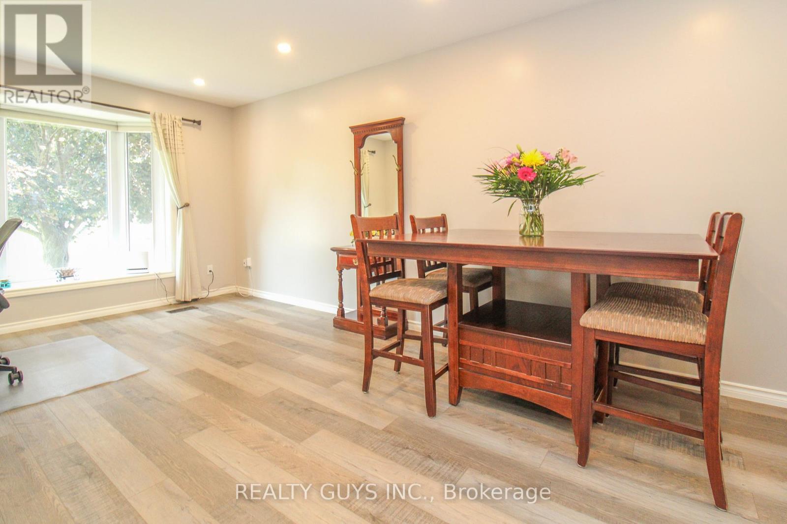 2515 Farmcrest Avenue, Peterborough East (South), Ontario  K9L 1R8 - Photo 31 - X12291175