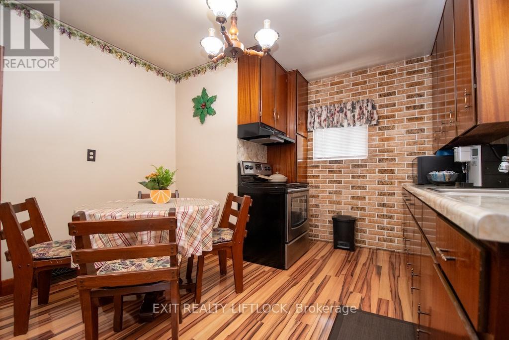 2537 Bensfort Road, Peterborough South (East), Ontario  K9J 1C8 - Photo 10 - X12291215