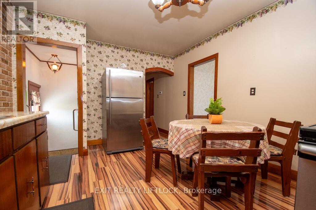 2537 Bensfort Road, Peterborough South (East), Ontario  K9J 1C8 - Photo 13 - X12291215