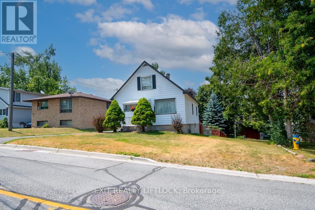2537 Bensfort Road, Peterborough South (East), Ontario  K9J 1C8 - Photo 3 - X12291215
