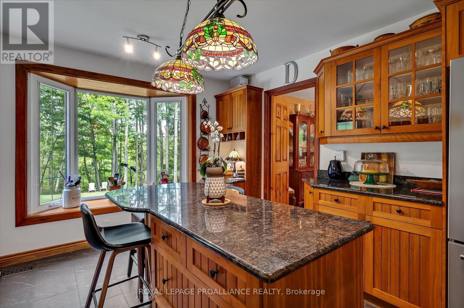 642 Dinsdale Street, Selwyn, Ontario  K0L 1H0 - Photo 12 - X12291216