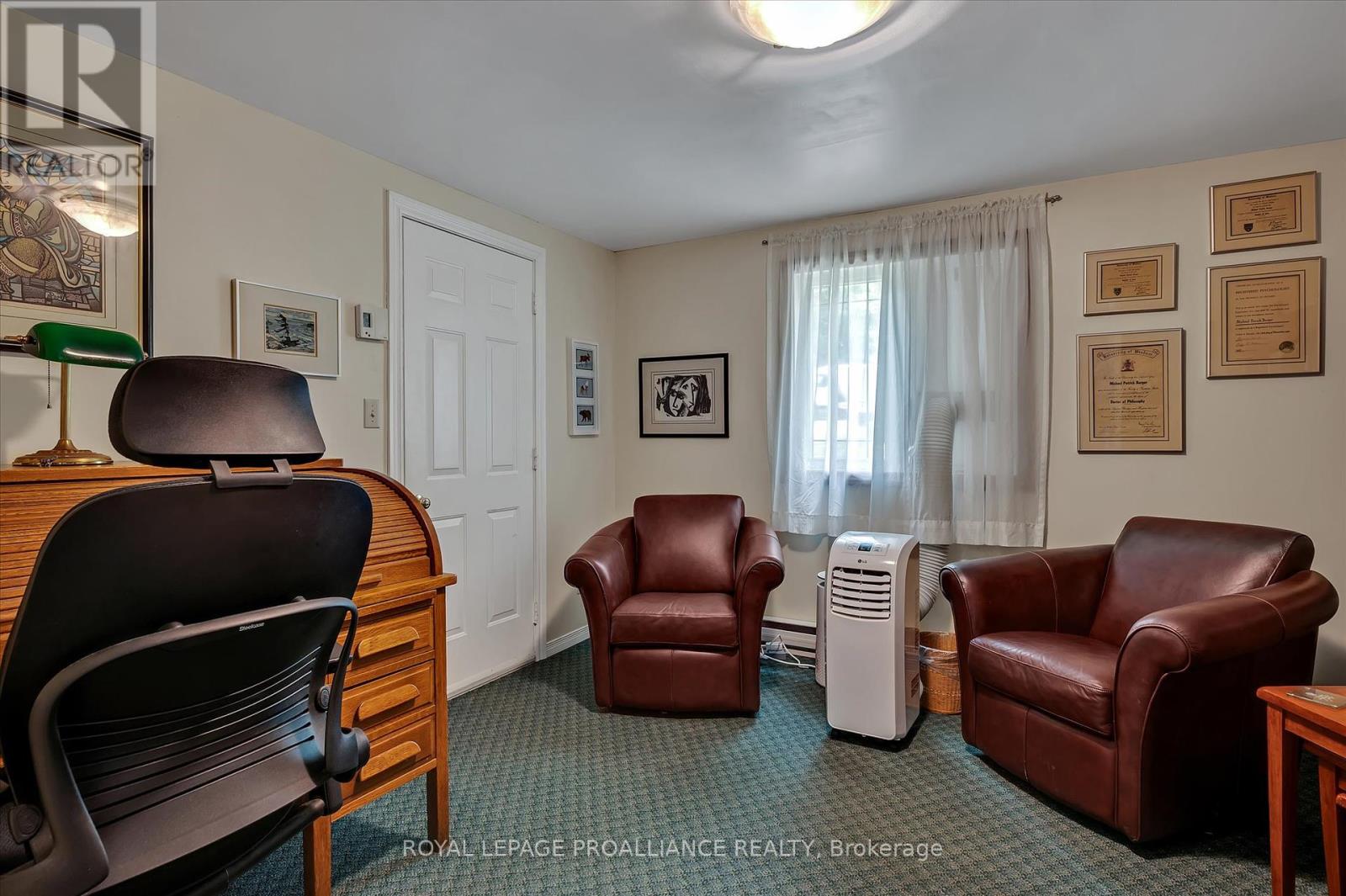 642 Dinsdale Street, Selwyn, Ontario  K0L 1H0 - Photo 35 - X12291216