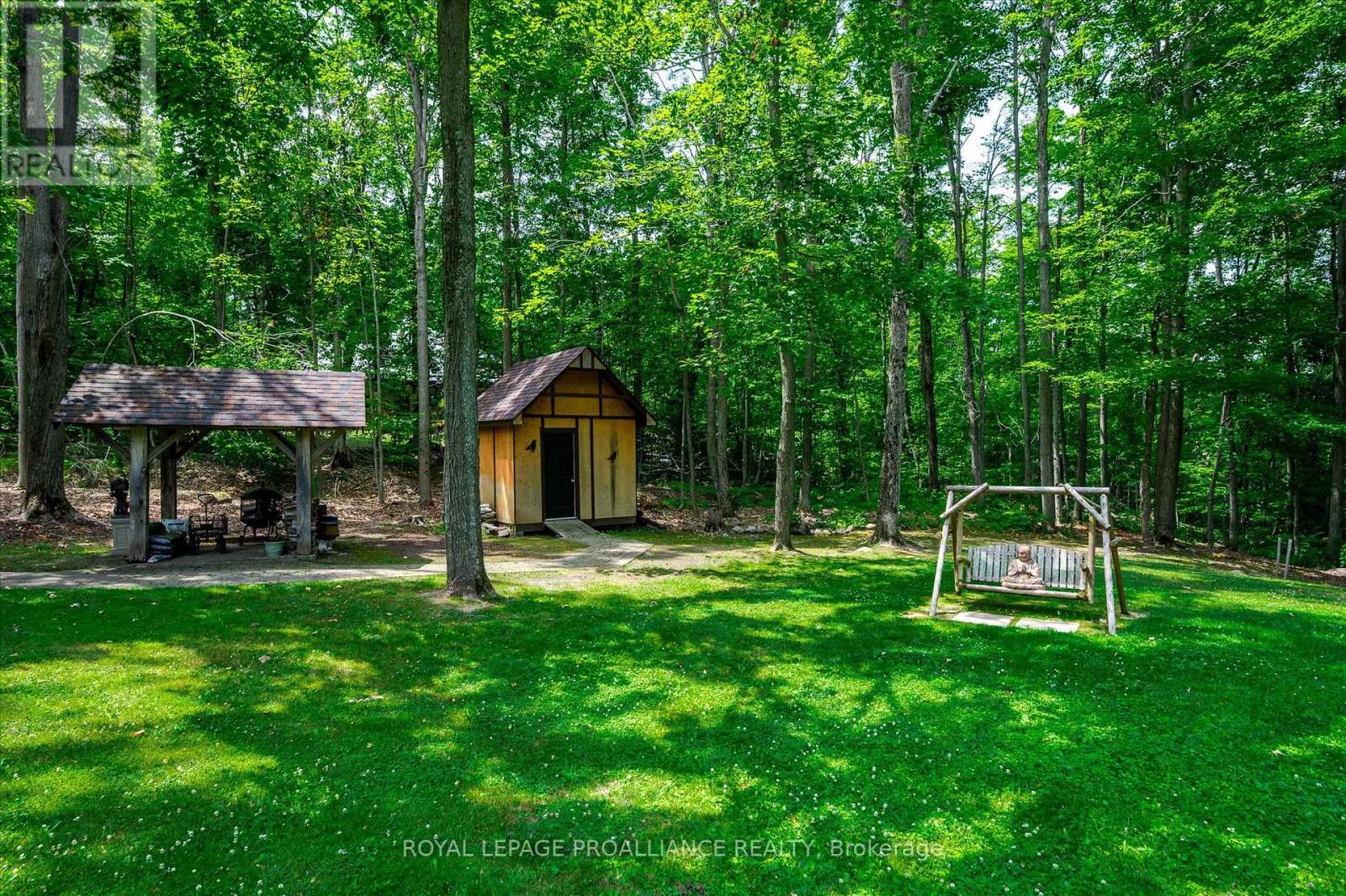 642 Dinsdale Street, Selwyn, Ontario  K0L 1H0 - Photo 45 - X12291216