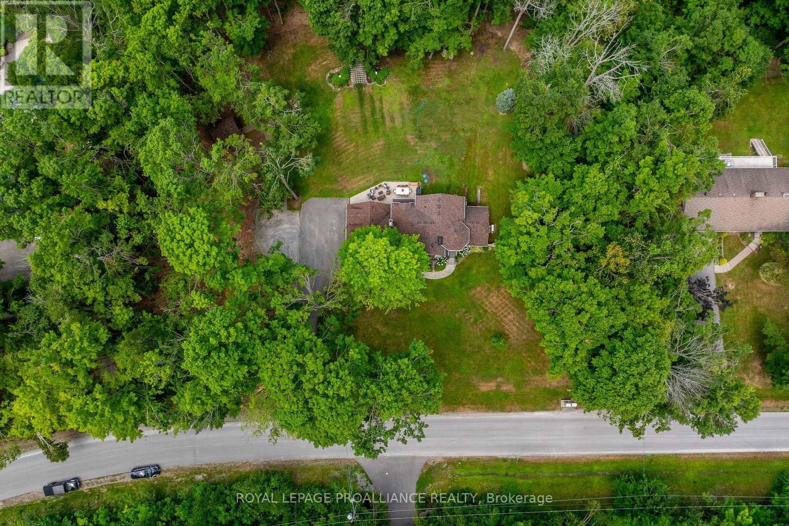 642 Dinsdale Street, Selwyn, Ontario  K0L 1H0 - Photo 49 - X12291216