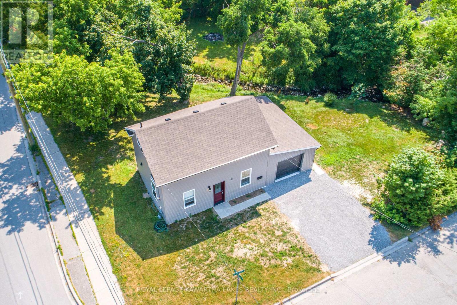 50 St Patrick Street, Kawartha Lakes (Lindsay), Ontario  K9V 1R3 - Photo 4 - X12291245