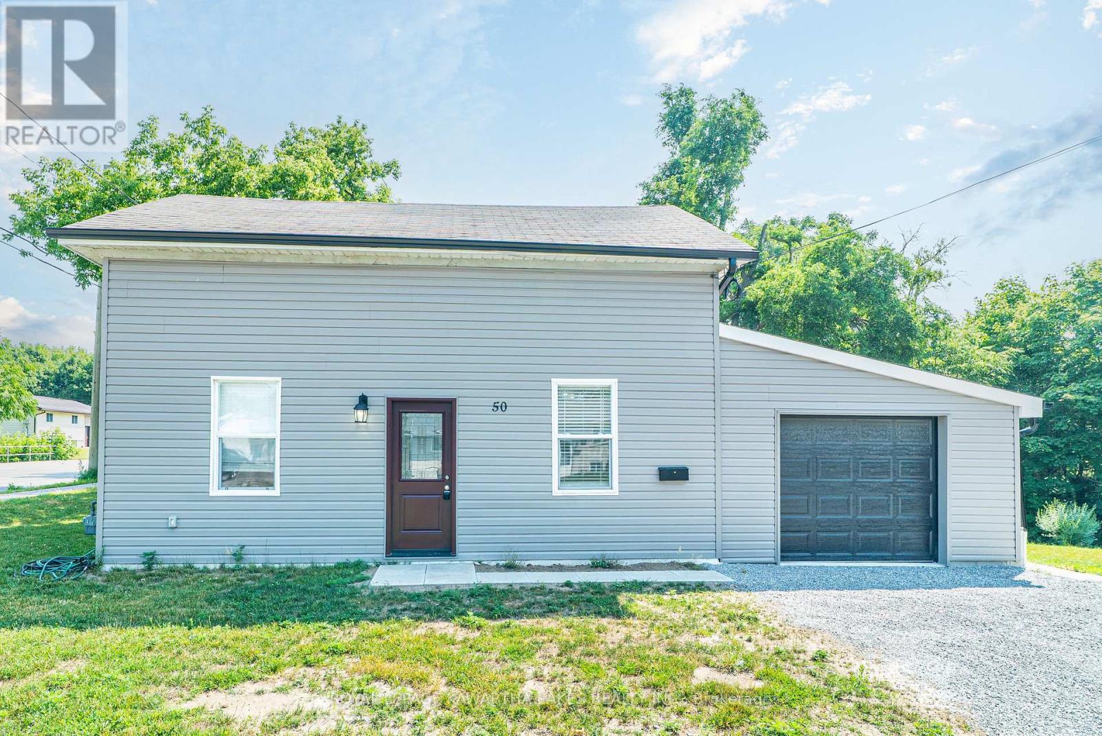 50 St Patrick Street, Kawartha Lakes (Lindsay), Ontario  K9V 1R3 - Photo 5 - X12291245