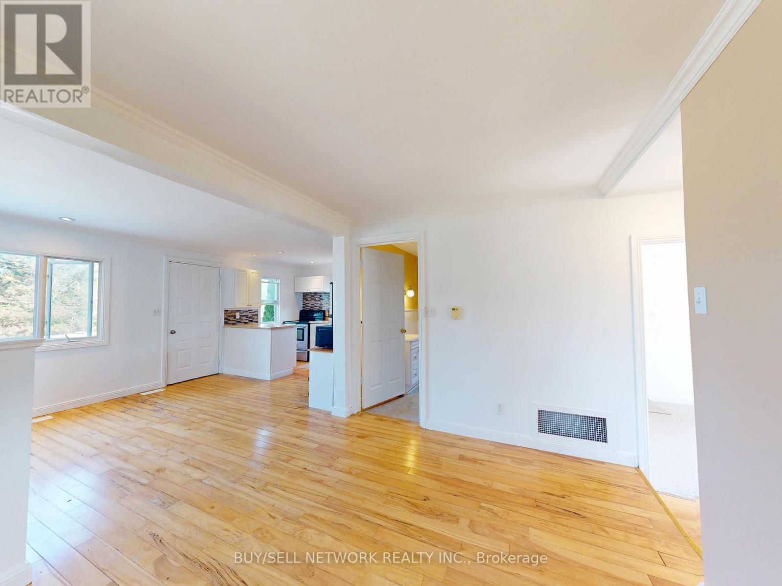 879 Garthorne Avenue, Selwyn, Ontario  K0L 1H0 - Photo 6 - X12291307