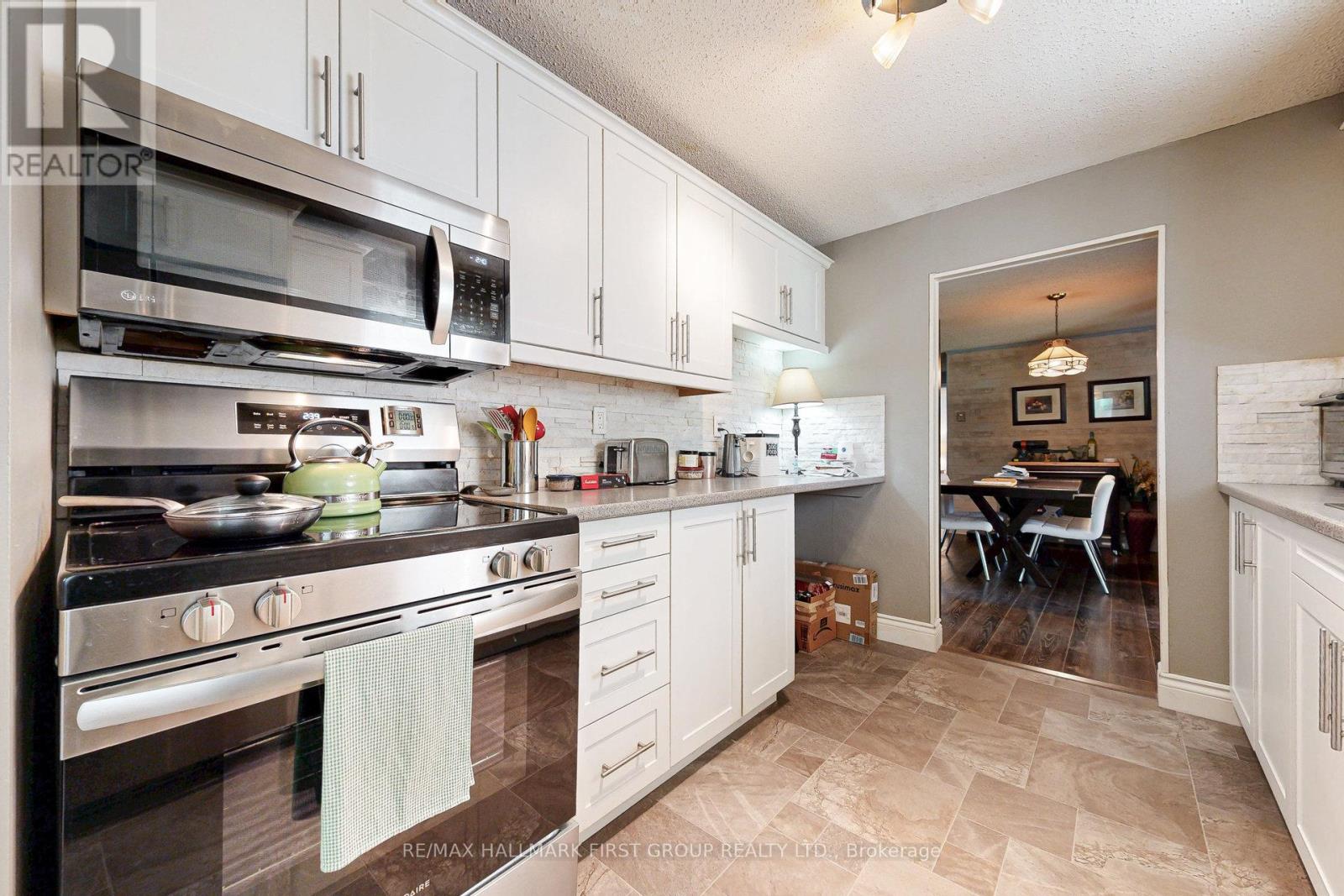 4 Kawartha Road, Clarington (Newcastle), Ontario  L1B 1B9 - Photo 13 - E12291161