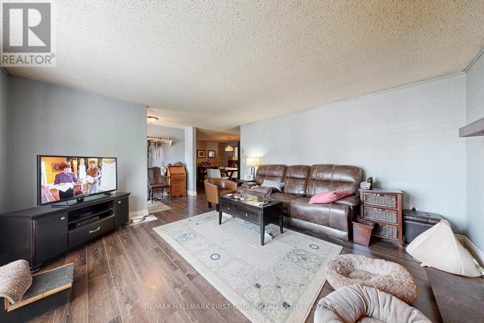 4 Kawartha Road, Clarington (Newcastle), Ontario  L1B 1B9 - Photo 6 - E12291161