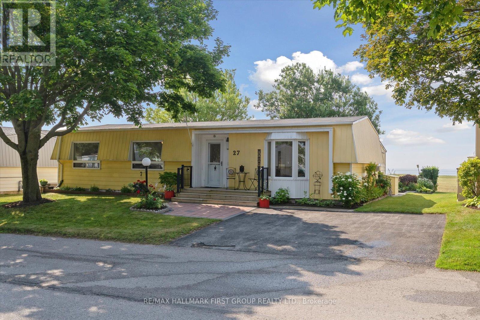 27 Wilmot Trail, Clarington (Bowmanville), Ontario  L1B 1A1 - Photo 2 - E12291486
