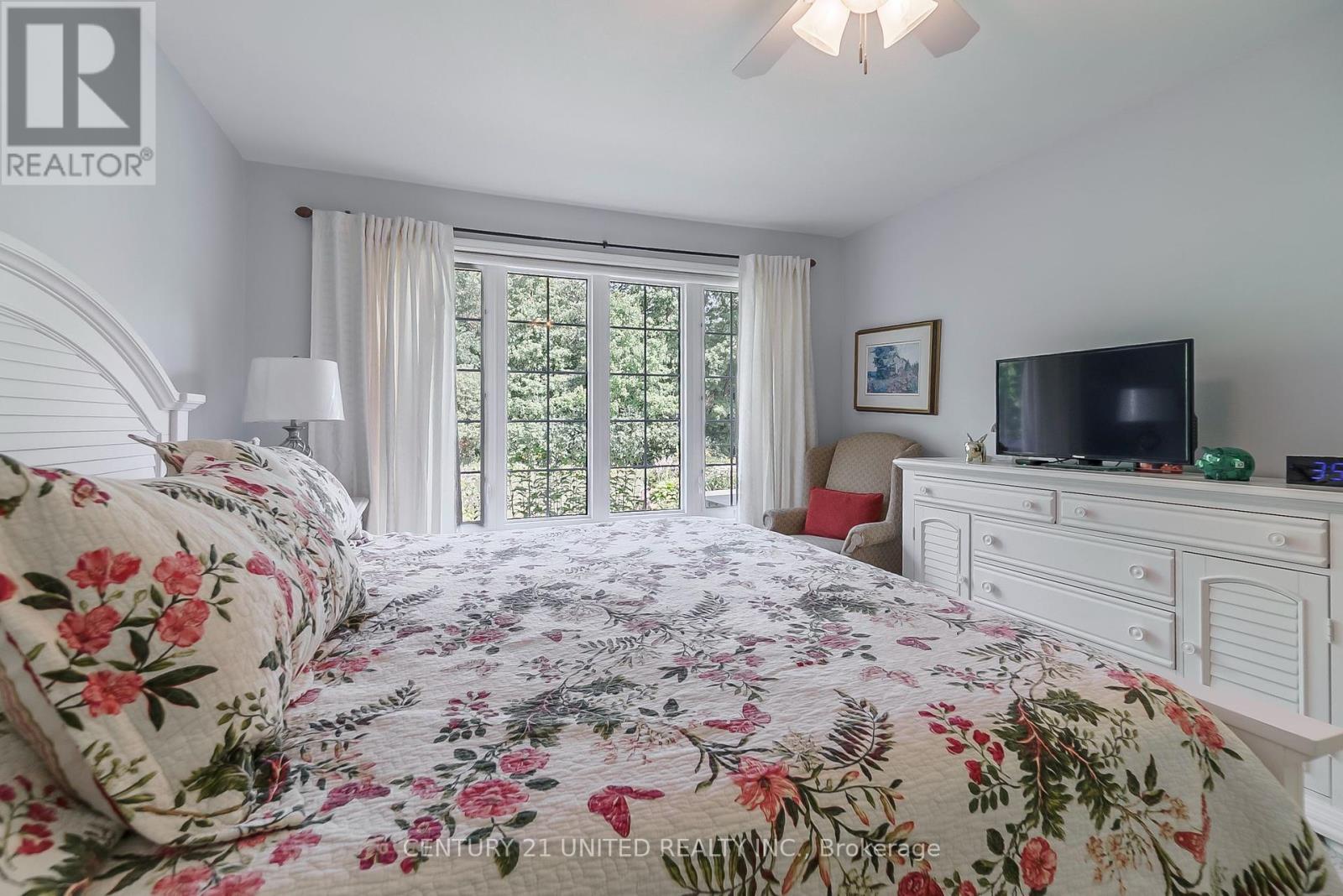 1656 Champlain Drive, Peterborough North (University Heights), Ontario  K9L 1N6 - Photo 22 - X12291400