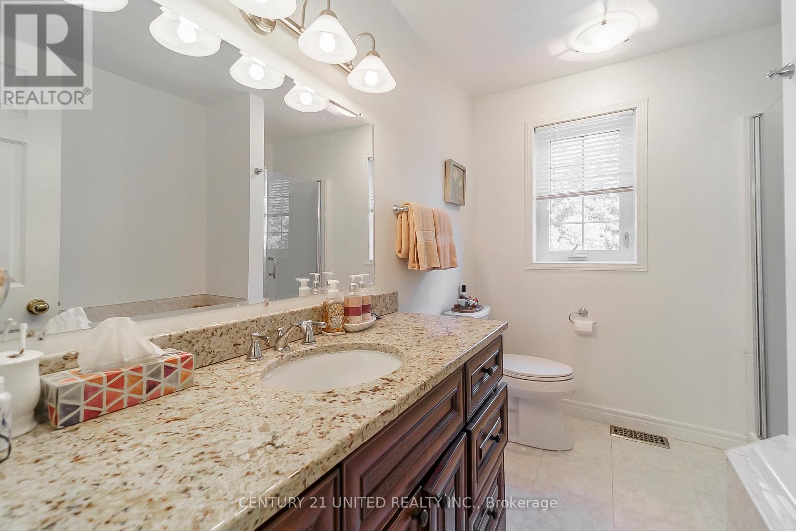1656 Champlain Drive, Peterborough North (University Heights), Ontario  K9L 1N6 - Photo 24 - X12291400