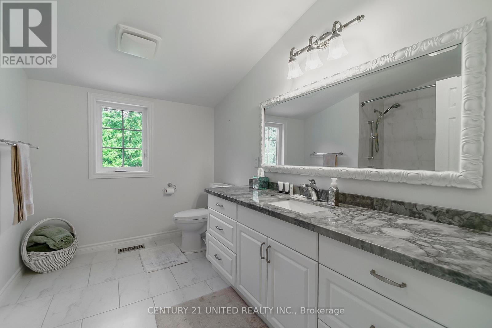 1656 Champlain Drive, Peterborough North (University Heights), Ontario  K9L 1N6 - Photo 30 - X12291400