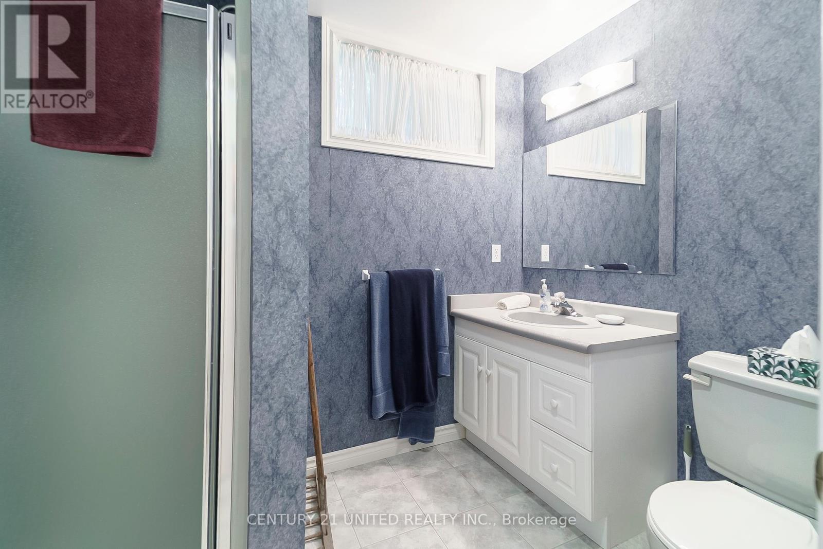 1656 Champlain Drive, Peterborough North (University Heights), Ontario  K9L 1N6 - Photo 41 - X12291400