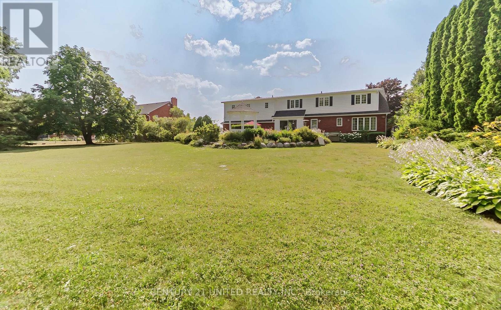 1656 Champlain Drive, Peterborough North (University Heights), Ontario  K9L 1N6 - Photo 47 - X12291400