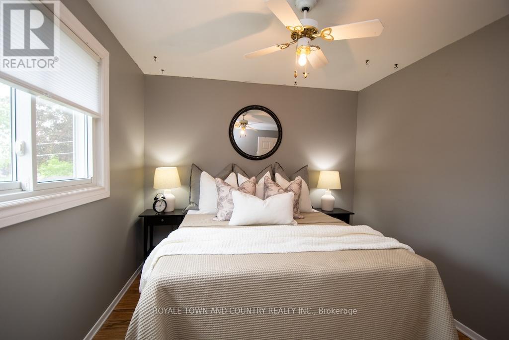 24 Mohawk Drive, Kawartha Lakes (Lindsay), Ontario  K9V 4R1 - Photo 23 - X12291478