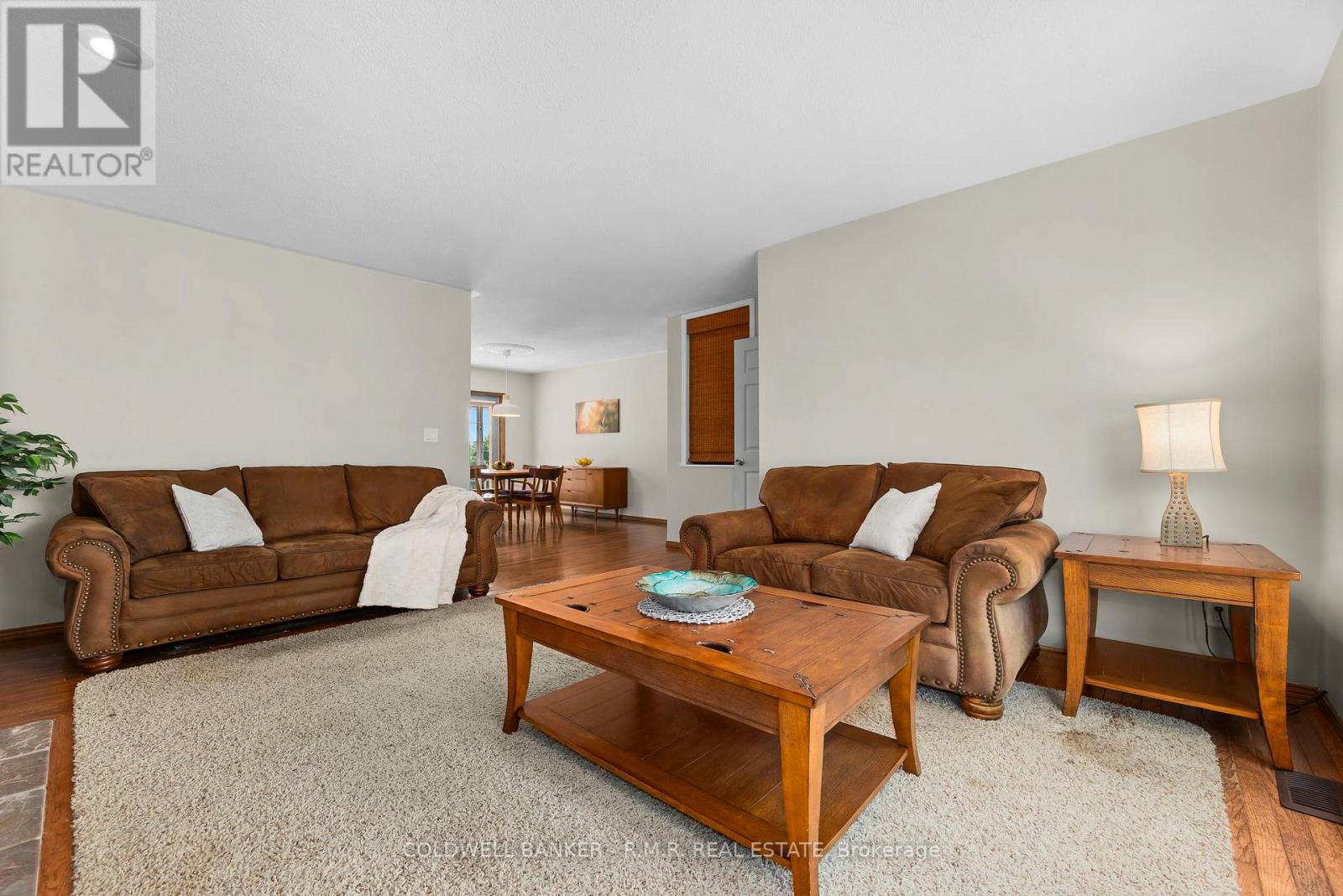 550 Angeline Street N, Kawartha Lakes (Ops), Ontario  K9V 4R1 - Photo 13 - X12291596