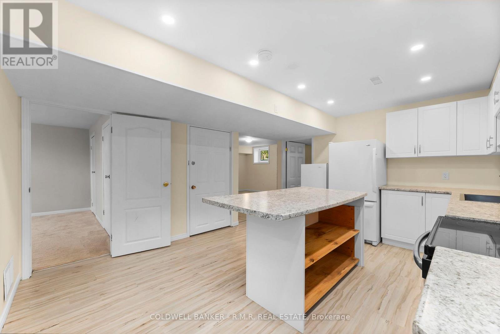 550 Angeline Street N, Kawartha Lakes (Ops), Ontario  K9V 4R1 - Photo 27 - X12291596