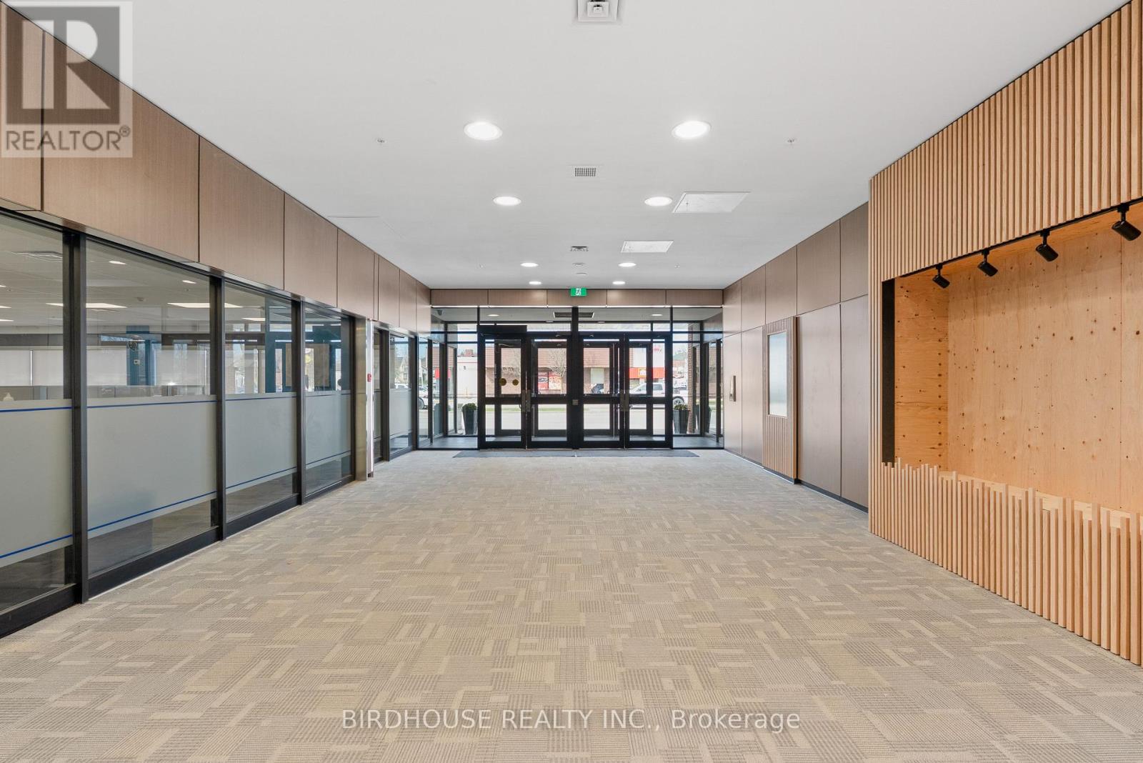 205 - 189 Kent Street W, Kawartha Lakes (Lindsay), Ontario  K9V 5G6 - Photo 15 - X12292172