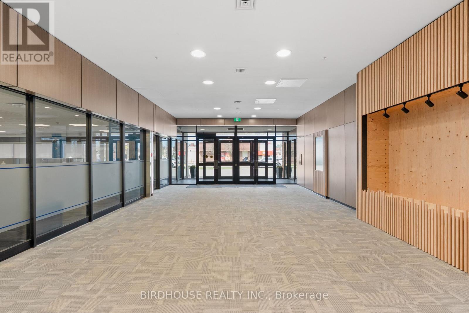 106 - 189 Kent Street W, Kawartha Lakes (Lindsay), Ontario  K9V 5G6 - Photo 12 - X12292173