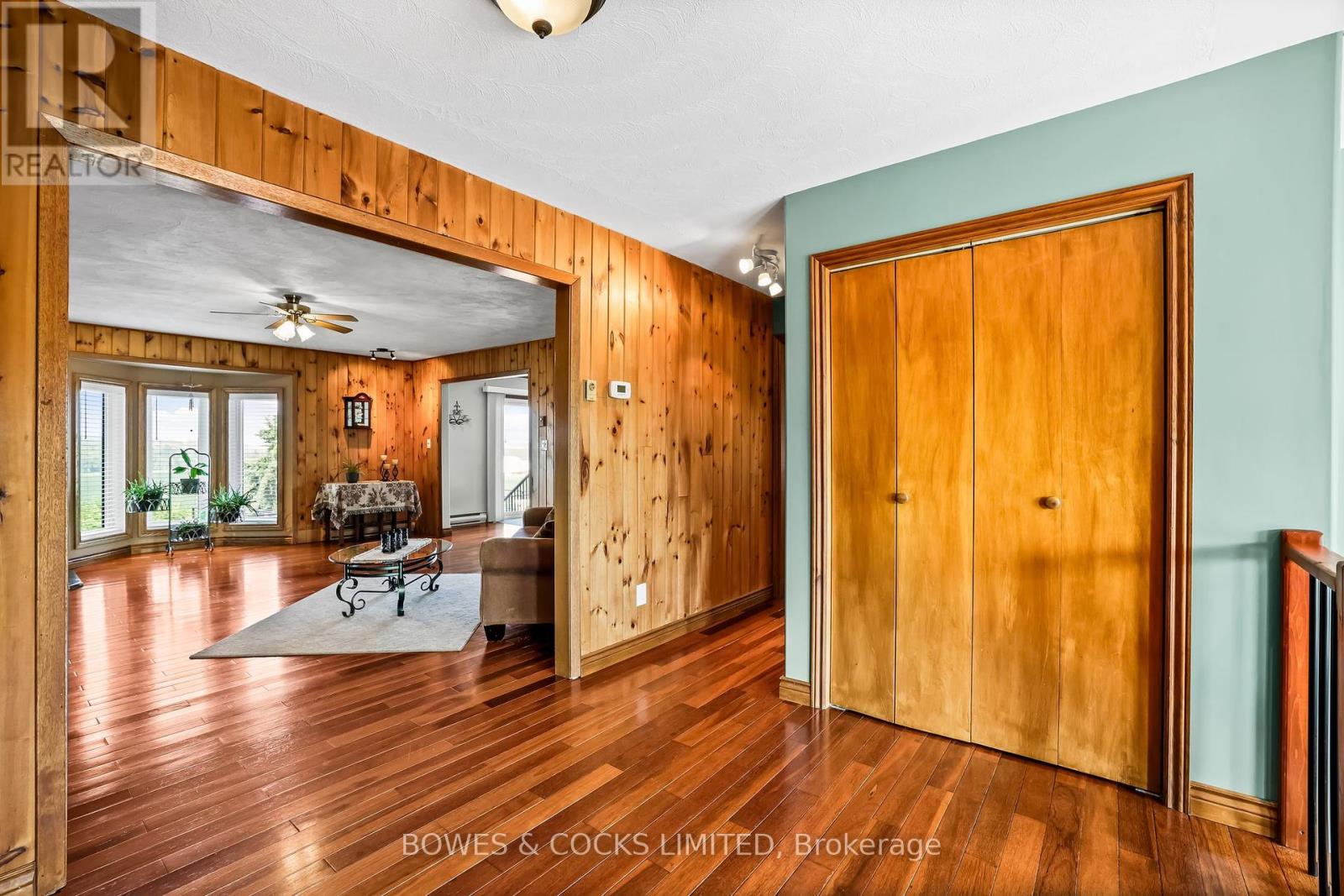 1034 Serpent Mounds Road, Otonabee-South Monaghan, Ontario  K0L 2G0 - Photo 7 - X12292404