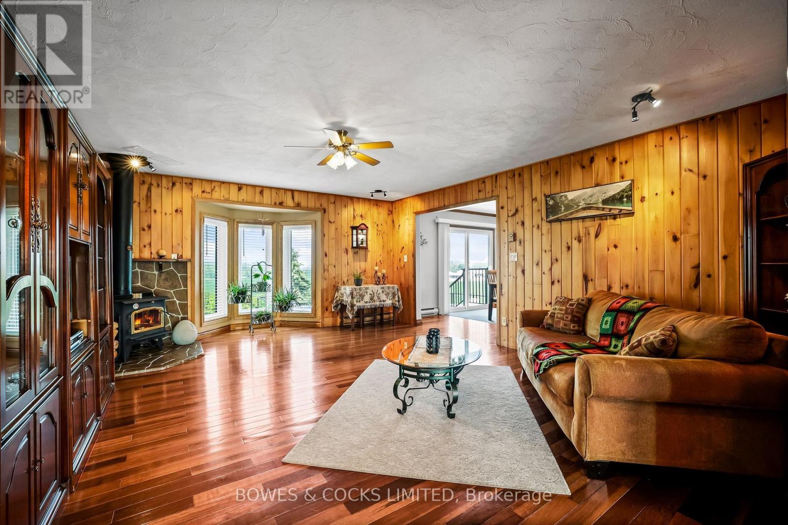 1034 Serpent Mounds Road, Otonabee-South Monaghan, Ontario  K0L 2G0 - Photo 9 - X12292404