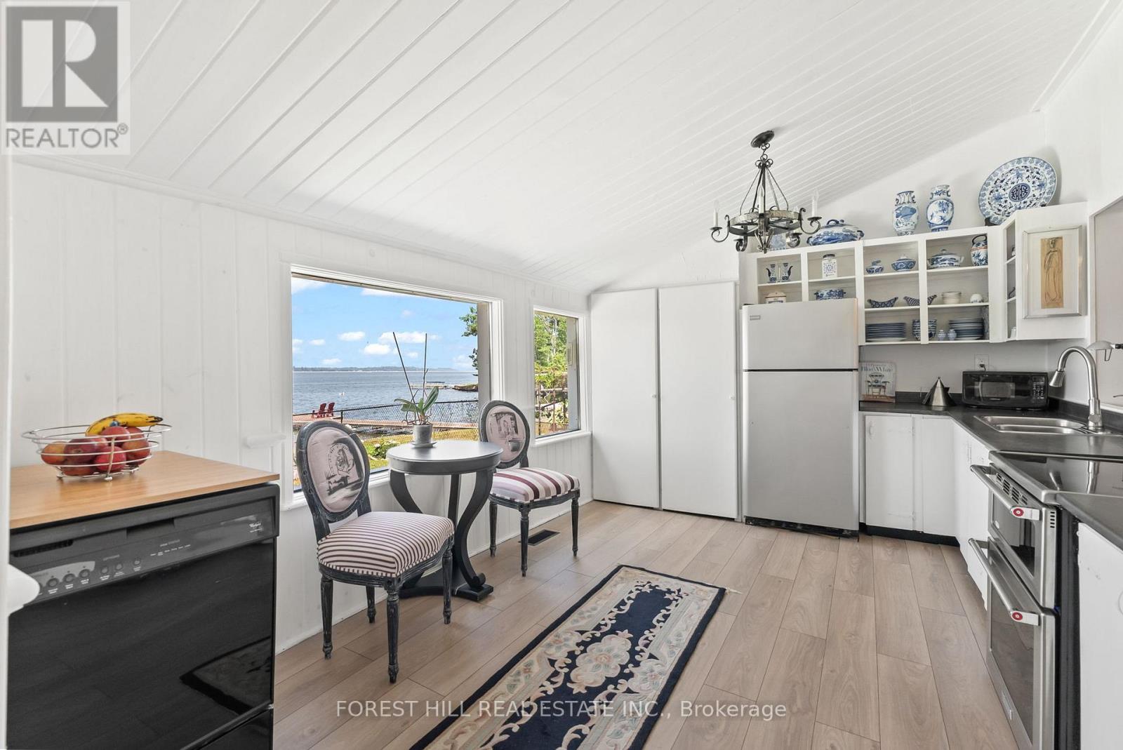 672 Hatton Avenue, Selwyn, Ontario  K0L 1H0 - Photo 12 - X12292334