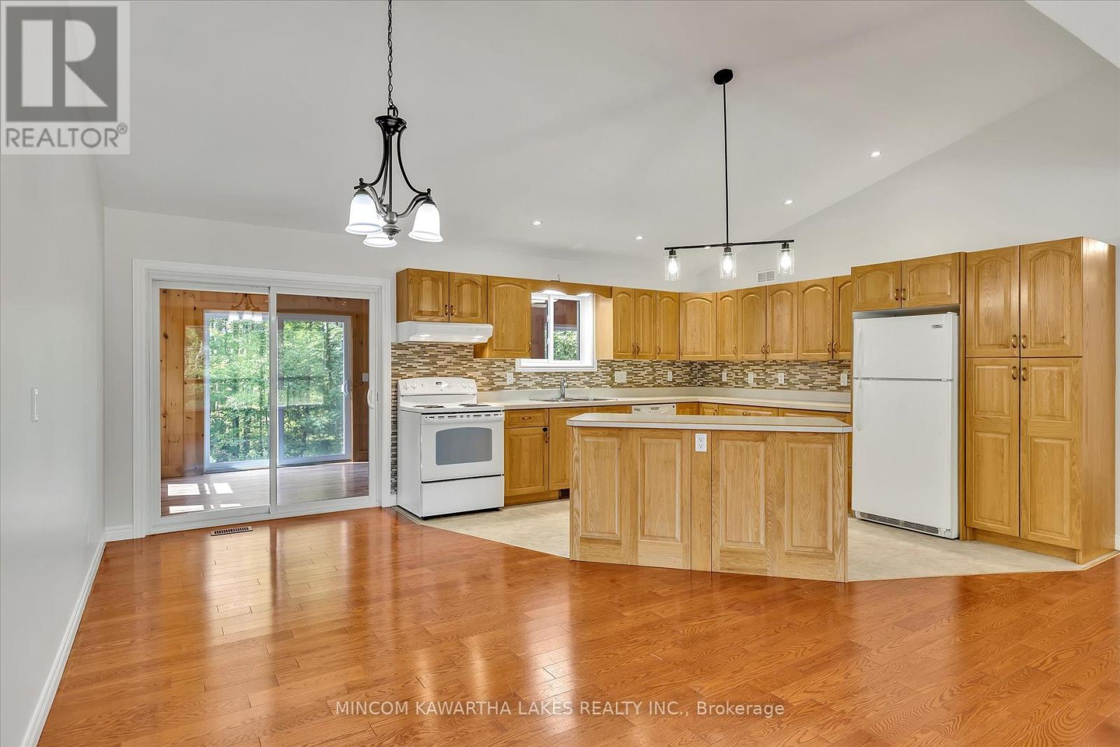 947 Lakehurst Road, Trent Lakes, Ontario  K0L 1J0 - Photo 11 - X12292643