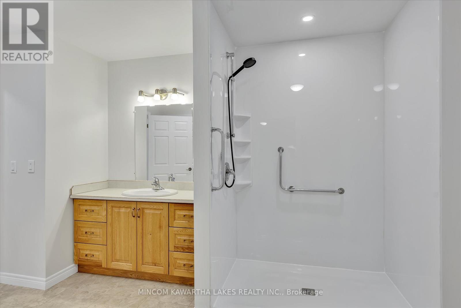 947 Lakehurst Road, Trent Lakes, Ontario  K0L 1J0 - Photo 23 - X12292643