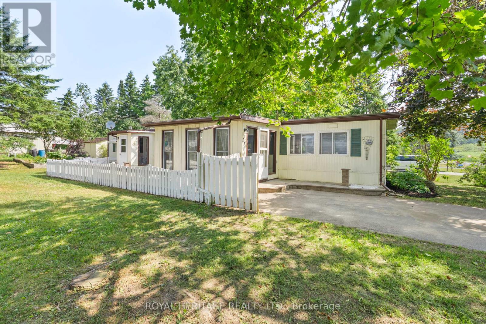 21 Macal Drive, Kawartha Lakes (Fenelon), Ontario  K9V 4R3 - Photo 19 - X12292994