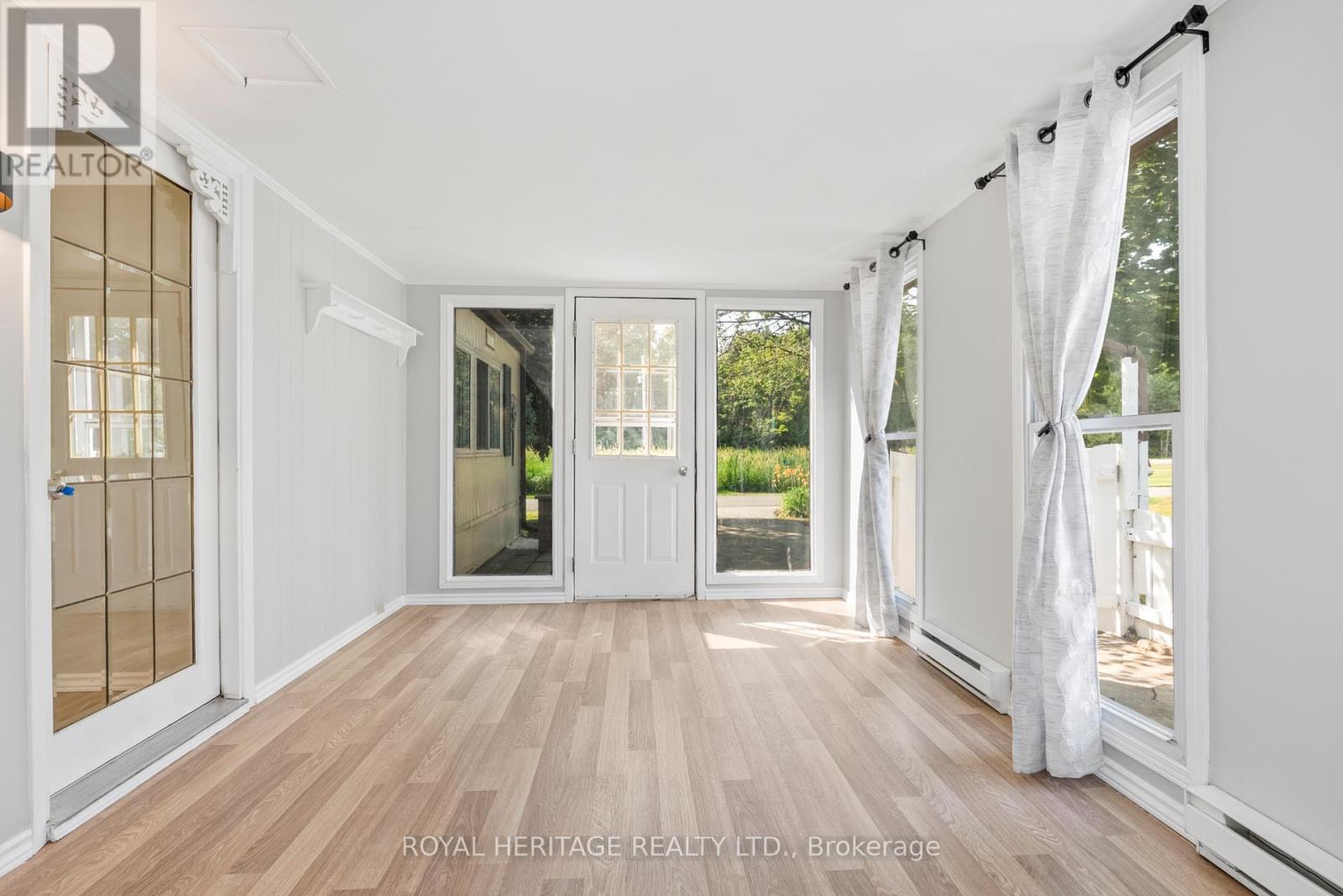 21 Macal Drive, Kawartha Lakes (Fenelon), Ontario  K9V 4R3 - Photo 3 - X12292994