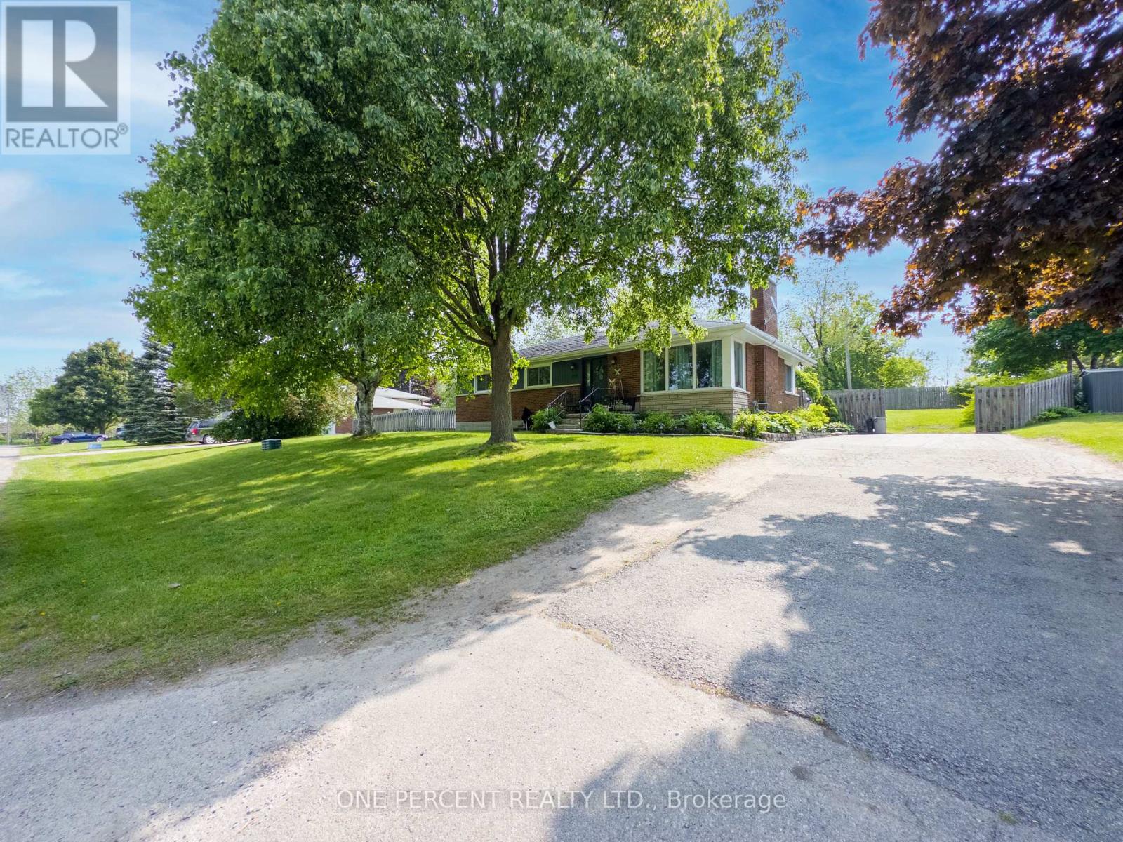 155 Cromwell Street, Trent Hills (Campbellford), Ontario  K0L 1L0 - Photo 3 - X12293066