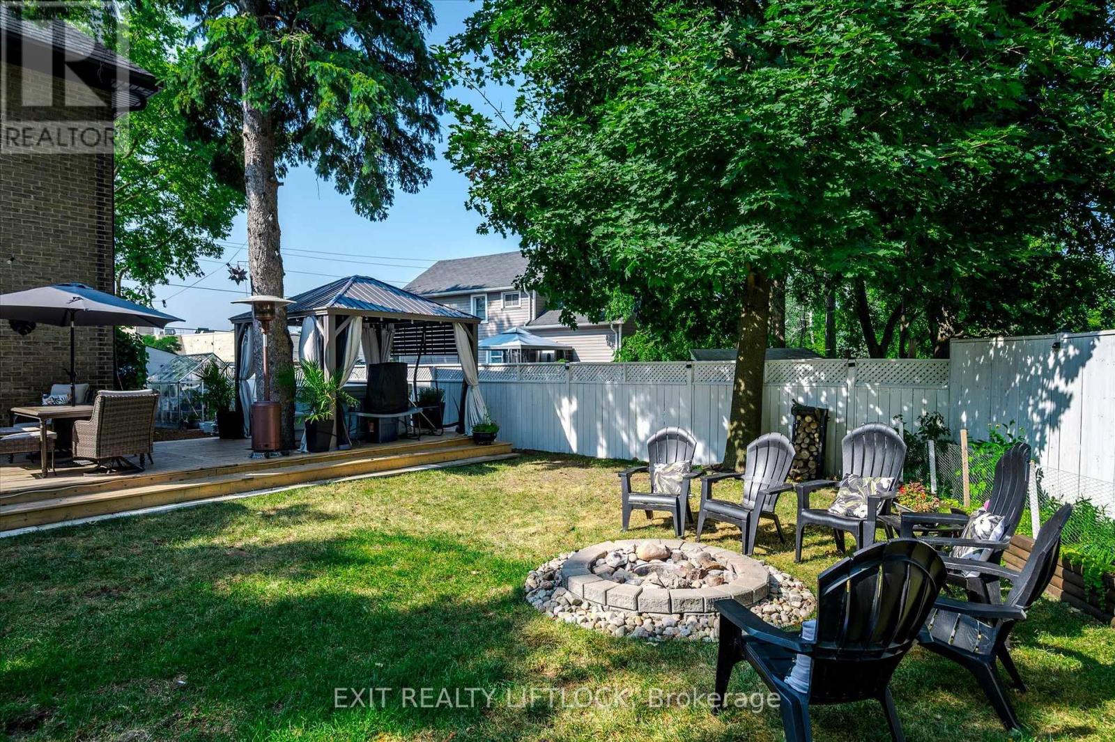 572 Romaine Street, Peterborough Central (South), Ontario  K9J 2E3 - Photo 25 - X12293165
