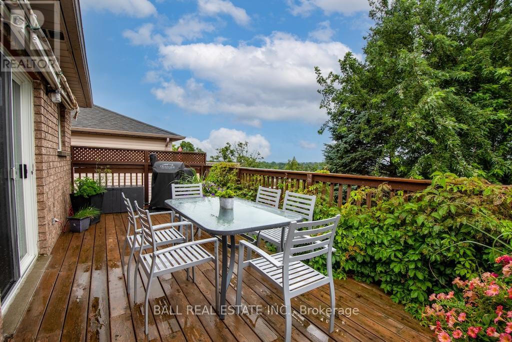 2546 Marsdale Drive, Peterborough East (South), Ontario  K9L 1R4 - Photo 43 - X12293189