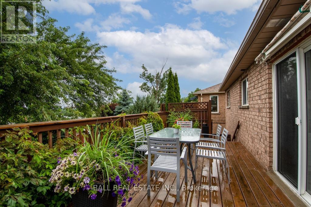 2546 Marsdale Drive, Peterborough East (South), Ontario  K9L 1R4 - Photo 44 - X12293189
