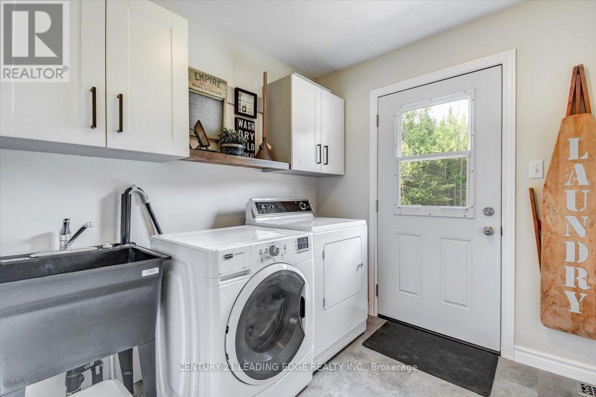 281 Crawford Road, Bancroft (Dungannon Ward), Ontario  K0L 2L0 - Photo 16 - X12293197