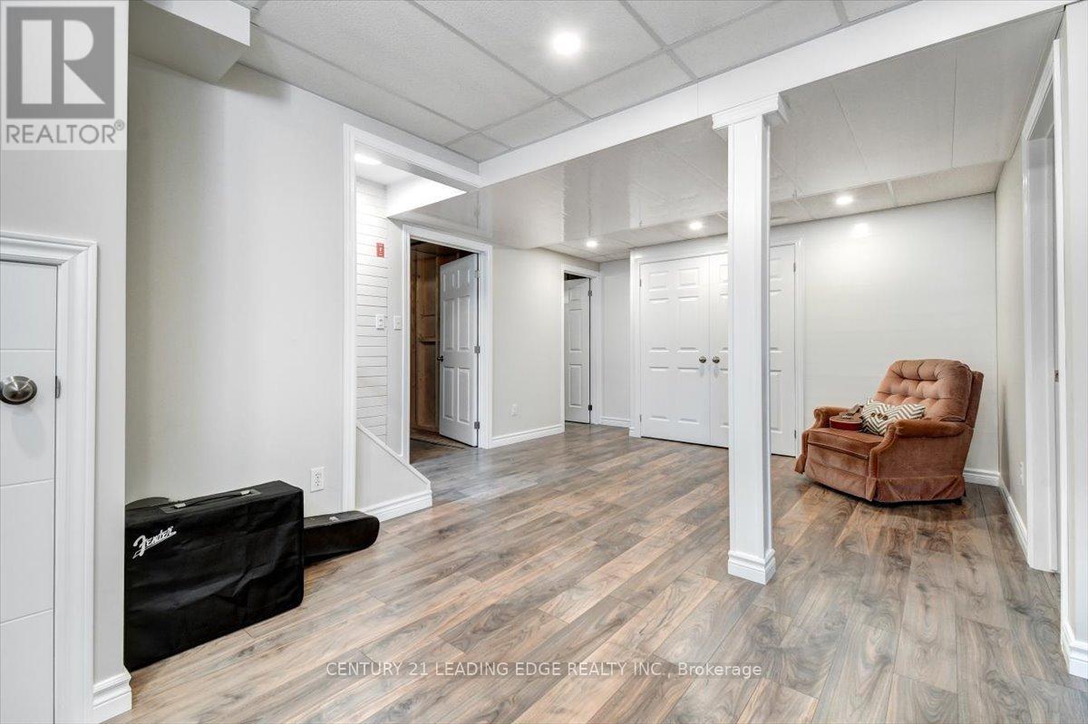 281 Crawford Road, Bancroft (Dungannon Ward), Ontario  K0L 2L0 - Photo 21 - X12293197