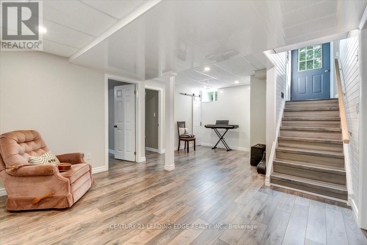 281 Crawford Road, Bancroft (Dungannon Ward), Ontario  K0L 2L0 - Photo 22 - X12293197