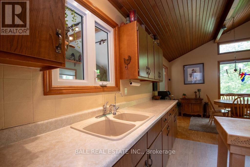 2811 Antelope Trail, Selwyn, Ontario  K0L 2H0 - Photo 14 - X12293444