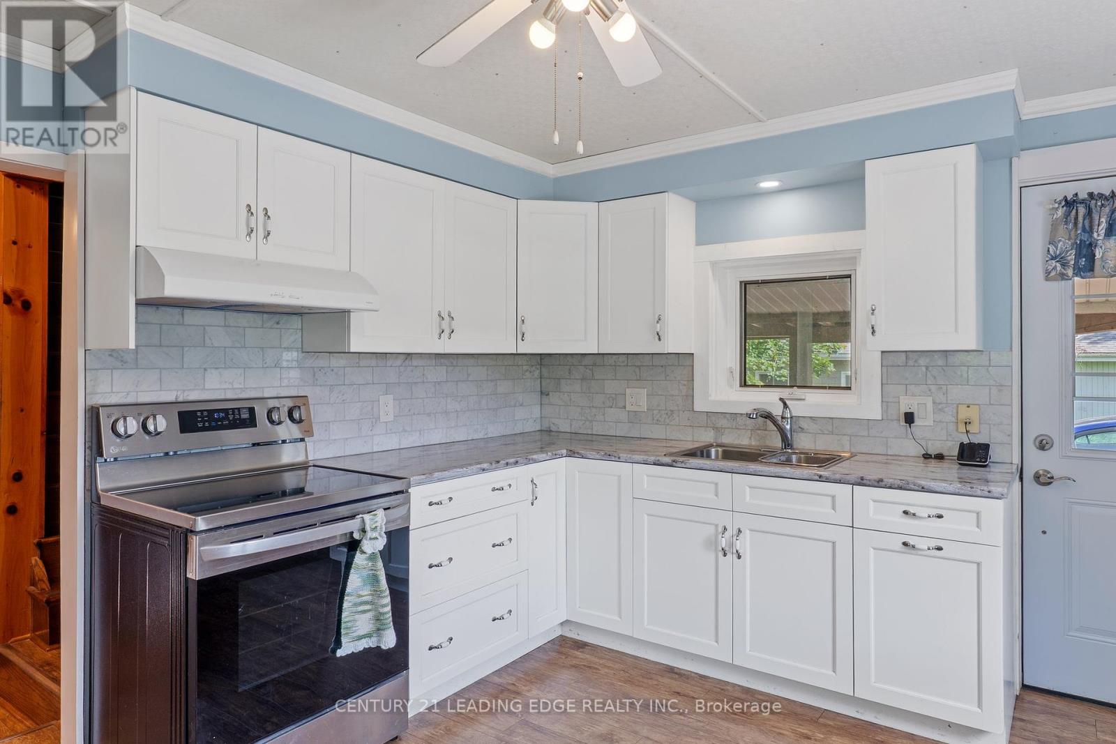 3094 Lakefield Road, Smith-Ennismore-Lakefield, Ontario  K9J 6X5 - Photo 4 - X12293286