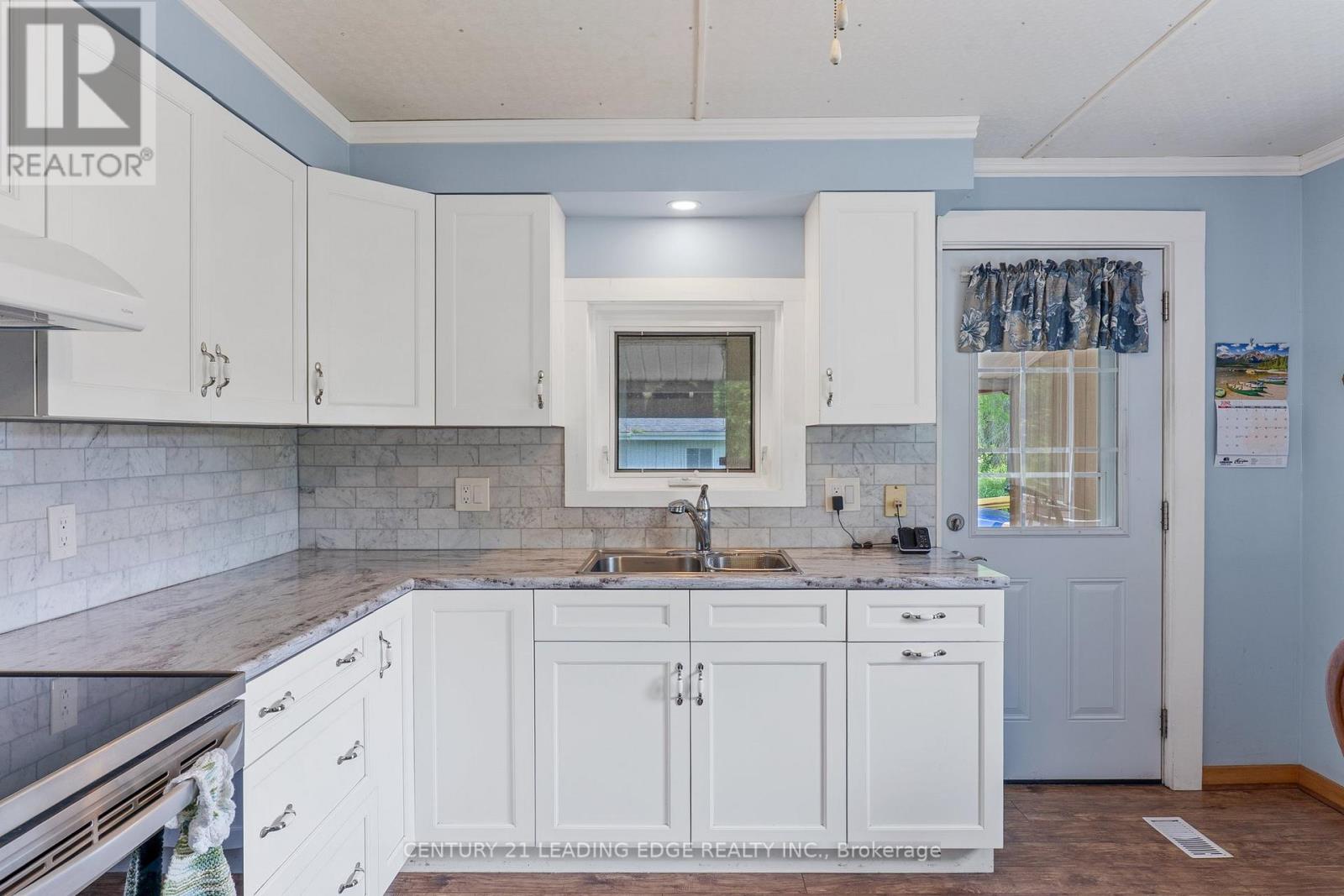 3094 Lakefield Road, Smith-Ennismore-Lakefield, Ontario  K9J 6X5 - Photo 5 - X12293286