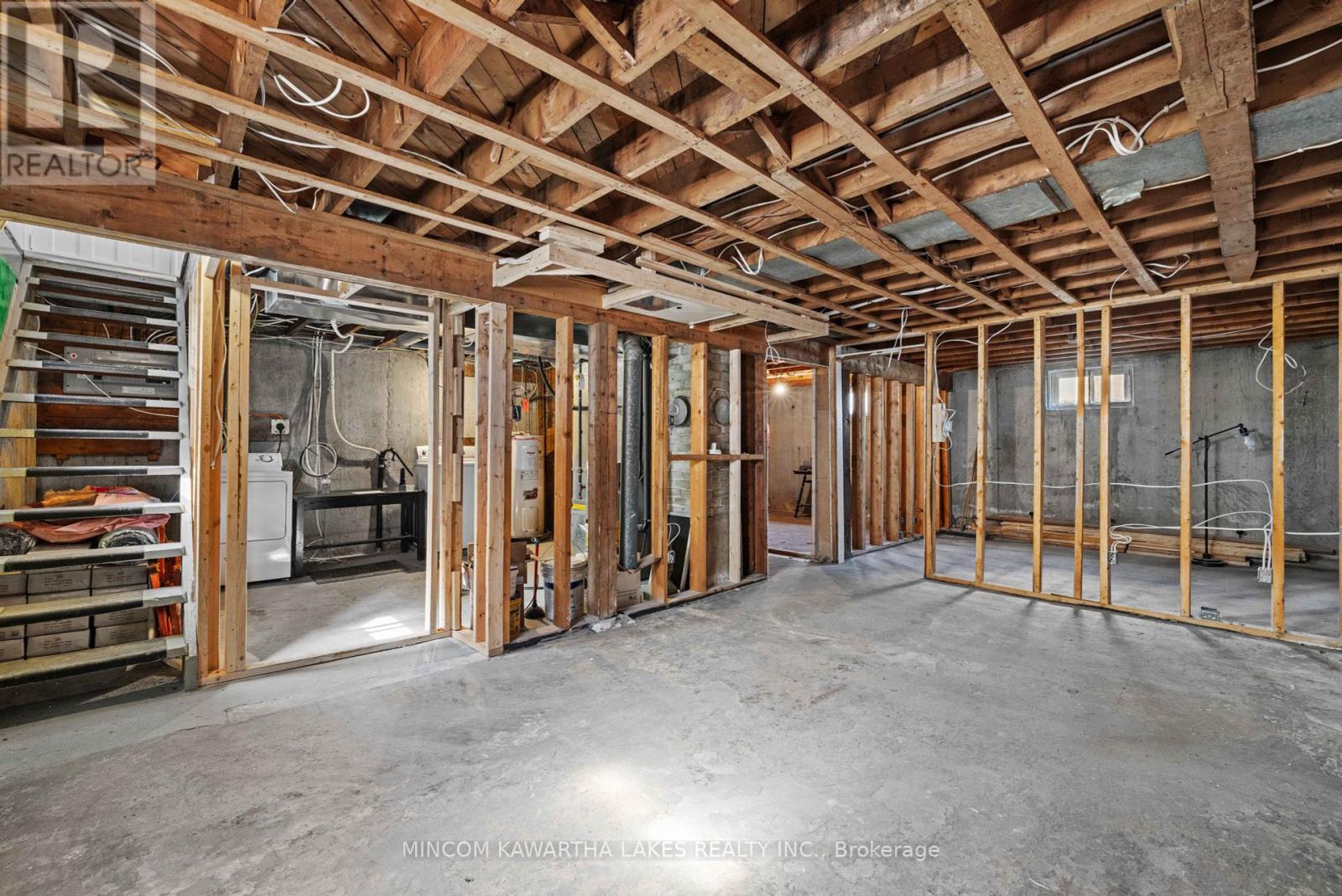 632 Gillespie Avenue, Peterborough South (West), Ontario  K9J 4B6 - Photo 25 - X12293511