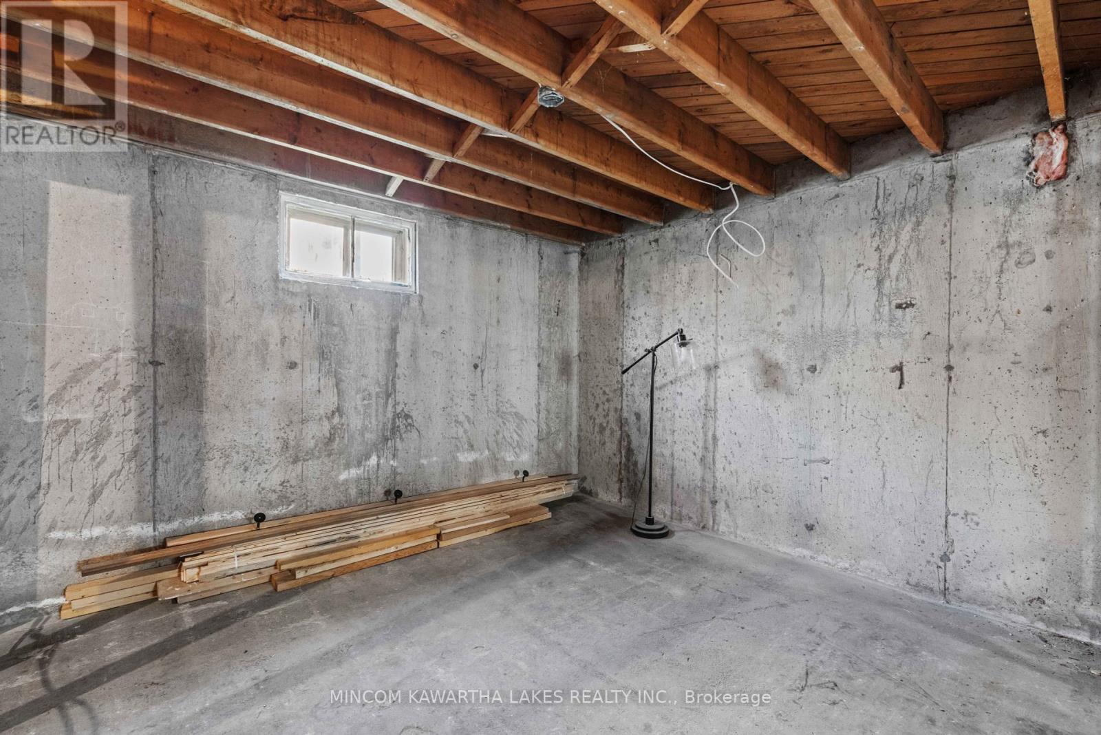 632 Gillespie Avenue, Peterborough South (West), Ontario  K9J 4B6 - Photo 28 - X12293511