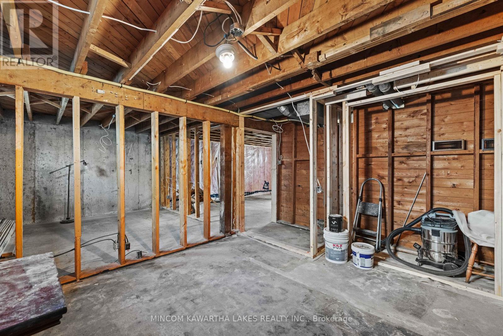 632 Gillespie Avenue, Peterborough South (West), Ontario  K9J 4B6 - Photo 29 - X12293511