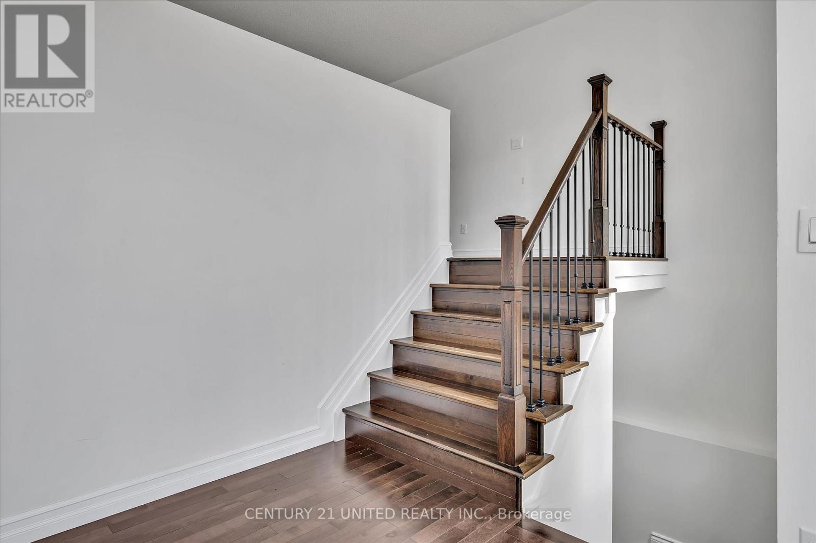 1414 Glenforest Crescent, Peterborough West (North), Ontario  K9K 2J1 - Photo 6 - X12293540