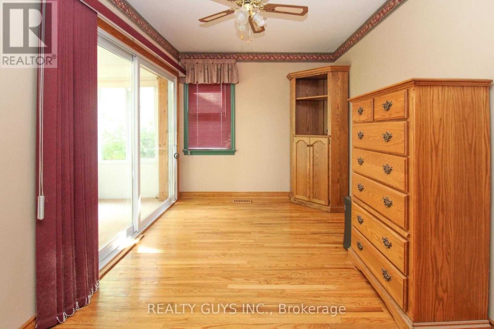 205 Shelbourne Street, Peterborough North (South), Ontario  K9H 5K3 - Photo 28 - X12293543