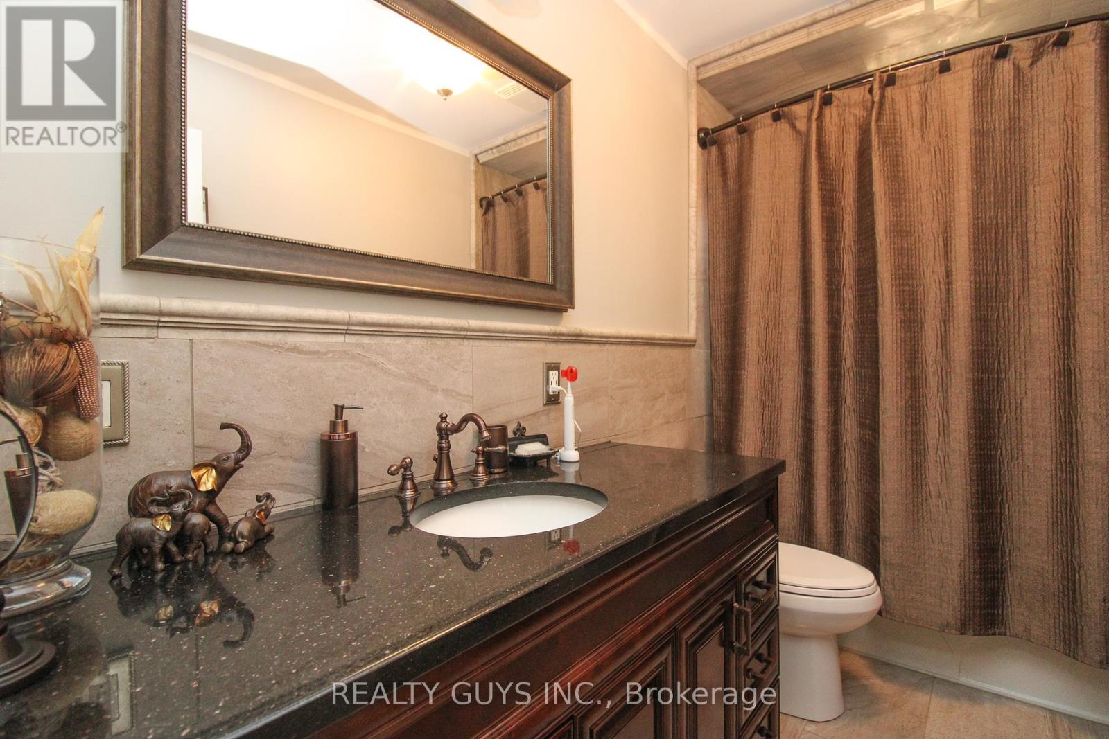 205 Shelbourne Street, Peterborough North (South), Ontario  K9H 5K3 - Photo 32 - X12293543