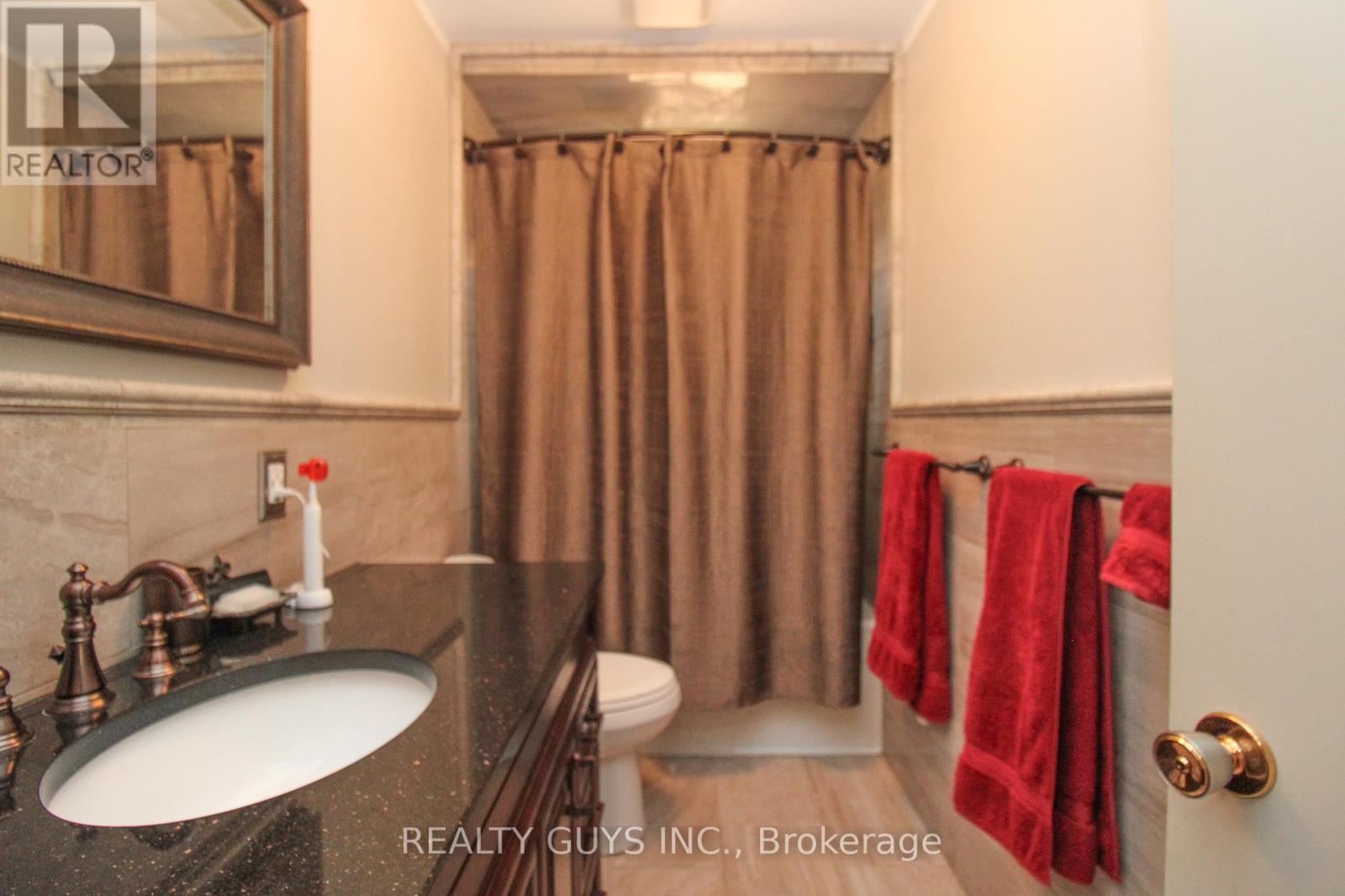 205 Shelbourne Street, Peterborough North (South), Ontario  K9H 5K3 - Photo 33 - X12293543