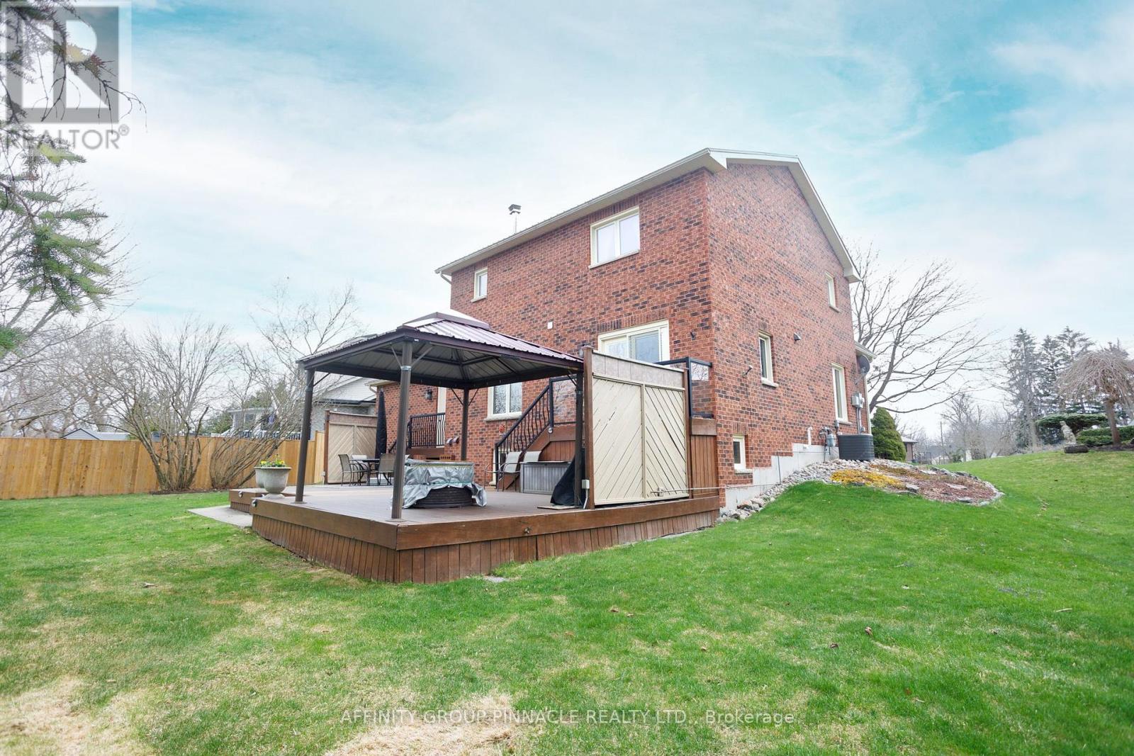 20 Olympia Court, Kawartha Lakes (Lindsay), Ontario  K9V 6C8 - Photo 41 - X12293601